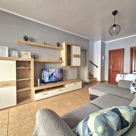 Spacious Independent Chalet Next The Airport - Sea San Isidro  Exterior foto